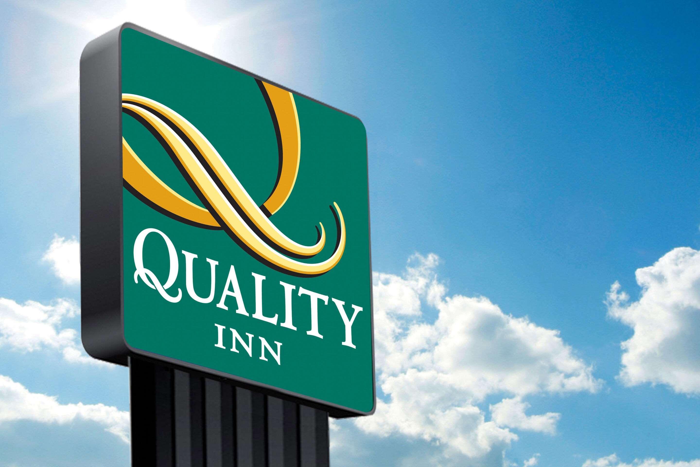 Quality Inn Roseville-Detroit North Exterior photo